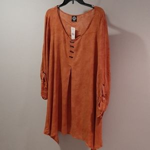 Perfect for fall! Priced to sell! On sale! Comfortable, fashionable! Pleat Tunic